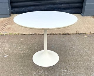 Mid Century Saarinen/Burke Style Tulip Dining Table