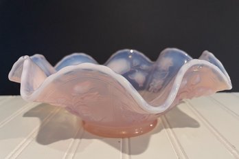 Vintage L.E. Smith Pink Opalescent Ruffle Bowl