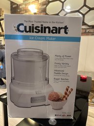 Brand New Cuisinart Ice Cream Maker Model Ice - 21 In Original Box. Den