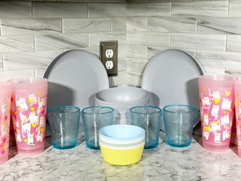 Bright Modern Kitchen Plastics!
