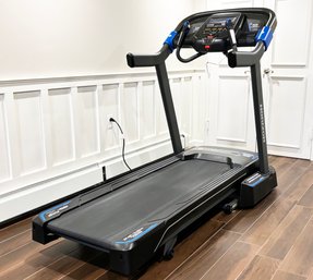 A Horizon Feather Light Folding Treadmill