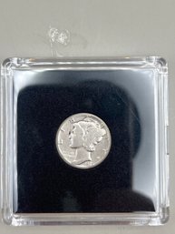 Beautiful 1935 Mercury Dime In Plastic Case