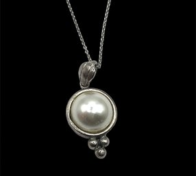 Vintage Sterling Silver Ornate Large Pearl Color Pendant Necklace
