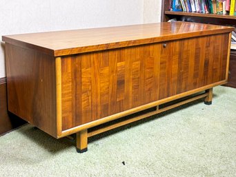 A Vintage Mid Century Modern Cedar Blanket Chest By Lane Furniture