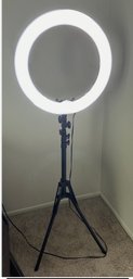 NEEWER Ring Light