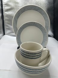 Beautiful Set Of Gap Home Dishes -  Service For 4 - NEW 16 PC,