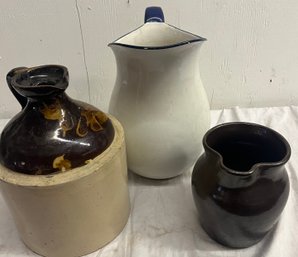 Three Pieces Of Classical American Kitchenware