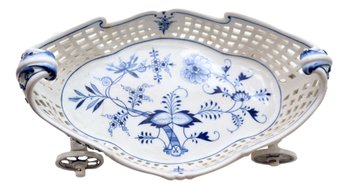 Meissen  Blue And White Onion Pattern Reticulated Porcelain On Wheels
