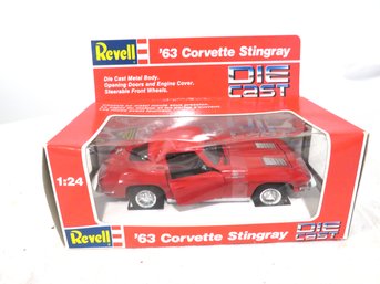 Vintage Revell 1963 Corvette Stingray 1:24 Die Cast Car New In Box