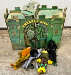 Vintage 1974 MEGO Wizard Of OZ Carrying Case W/dolls