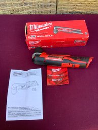 Milwaukee M12 Cordless 3/8' Right Angle Drill #28