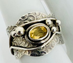 BEAUTIFUL DESIGN STERLING SILVER AND CITRINE RING