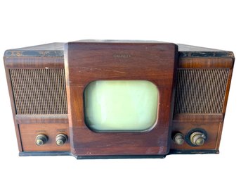 Vintage Deco Crosley Tube TV.