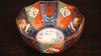 JAPANESE HAND PAINTED IMARI DECORATIVE DECAGONAL BOWL WITH GOLDEN RIM