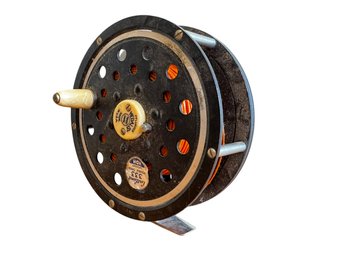 Pflueger Medalist No. 1498 - Fly Fishing Reel