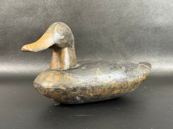 A Collectible Vintage/Antique Handcrafted Decoy: Unsigned Black Duck