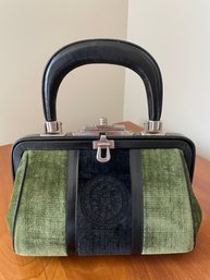 Vintage  Roberta Di Camerino ( Roberta Of Camerino) Quality Italian Made Hand Bag.