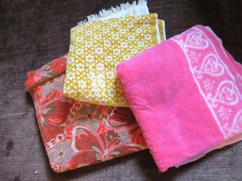 Trio Of Vintage Bath Towels