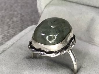 Lovely Vintage Style 925 / Sterling Silver Cocktail Ring With Highly Polished Labradorite From Canada