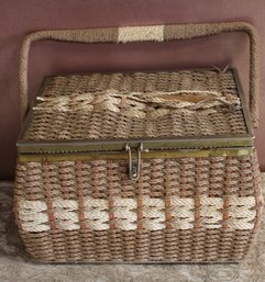 Vintage Sewing Basket W/sewing Stuff Inside.