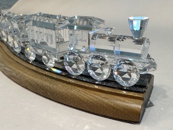 Swarovski Crystal Locomotive 6 Piece Train Set With Original Track