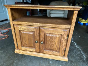 Media Unit TV Stand