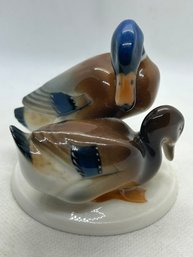 Charming Vintage KARL TUTTER For HUTSCHENREUTHER SELB Porcelain Mallards Figure