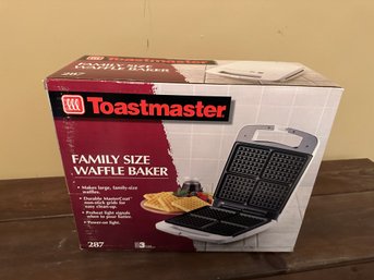 Toastmaster Family Sized Waffle Maker - NEW