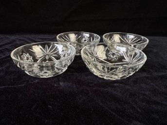 Vintage Early American Prescut Or Star Of David Pattern Glass Bowls