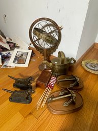 LOT OF DOG BOOKENDS AND DECORATIVE OBJECTS