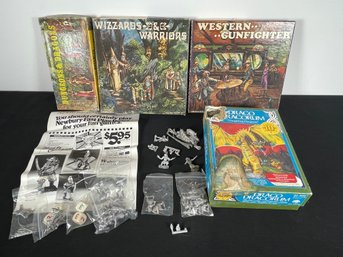 LOT OF LEAD FIGURES INCLUDES ADVANCED DUNGEON AND DRAGONS AND DRACO DRACORIUM