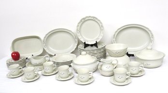 A Large 50pc Lot Of Pfaltzgraff Heirloom Pattern Stoneware Dinnerware
