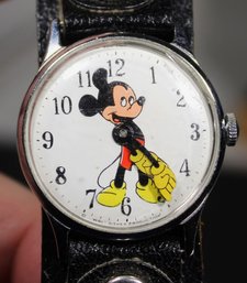 Vintage Mickey Mouse Wristwatch W Leather Band