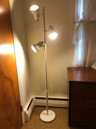 Adjustable Pole Light