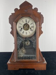 Waterbury Clock Co Victorian Style Mantle Clock