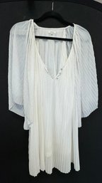 A MILLAU Pleated White Blouse With Lining Size XS