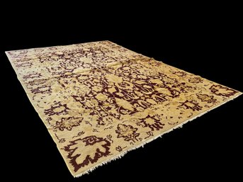 Amazing Hand Knotted Oriental Rug