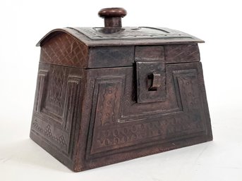 A Vintage Lidded Box In Tooled Leather With Lined Interior