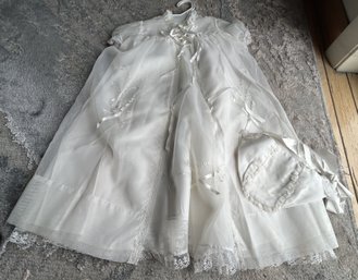 Stunning Early Vintage Child's Dress With Matching Bonnet- Excellent Condition