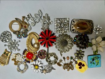 Beautiful Vintage Pins & Belt Buckle