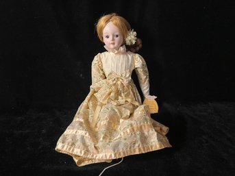 Single Nostalgic Doll Suzanne