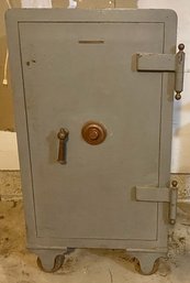 Vintage Keystone Safe