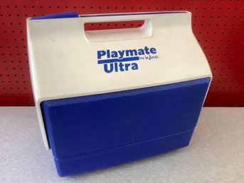 Playmate Ultra By Igloo Cooler