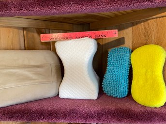 Ruby And Cash Memory Foam Pillows 9.5x6.5x8 And Scrub Sponges