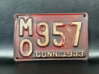 Vintage License Plate: CT 1933, MO 957
