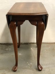 Queen Anne Syle Drop Leaf Side Table