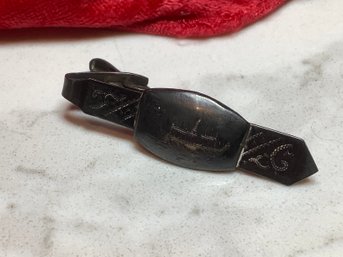 Vintage Sterling Silver Ship Clip 5.90 G.