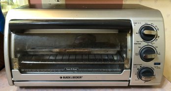 Black & Decker Toaster Oven - Works