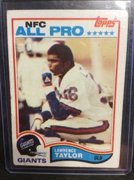 1982 Topps Lawrence Taylor Rookie Card - M