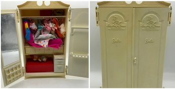 Vintage Barbie Wardrobe Suzy Goose With Clothes & Accessories (J)